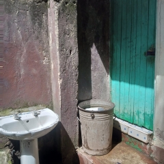 ---------------------------------------------------------------------1-1000324565